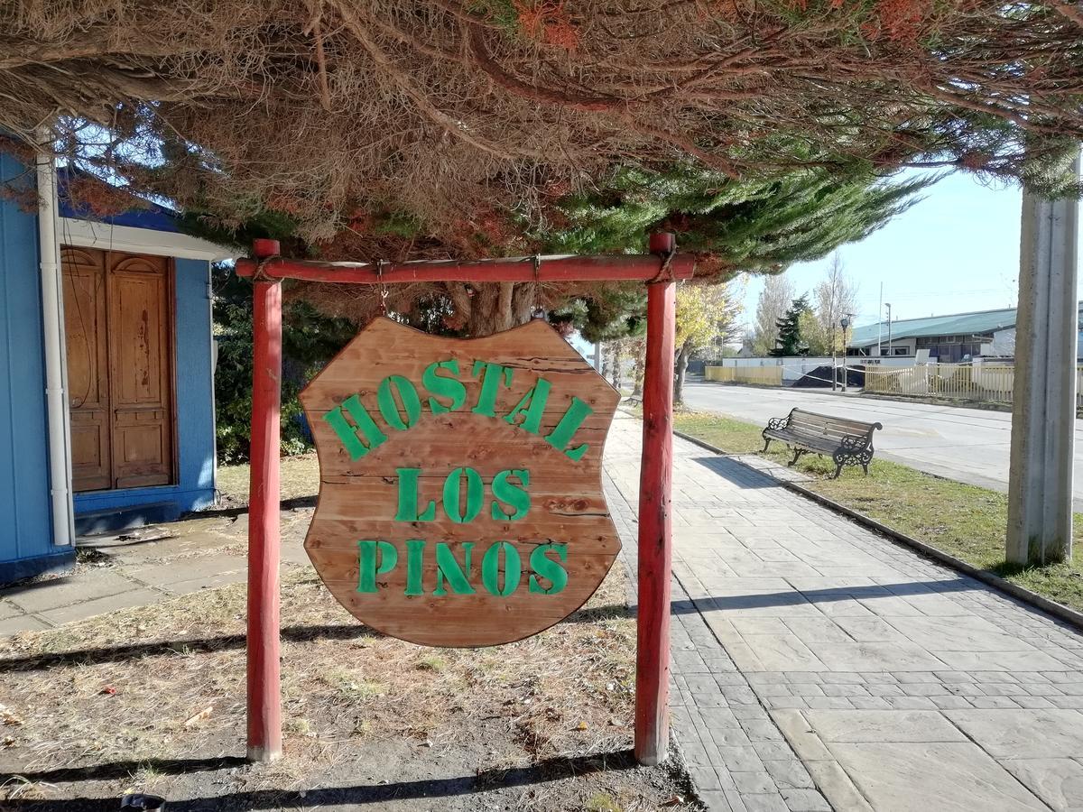 Hostal Los Pinos Puerto Natales Exterior foto